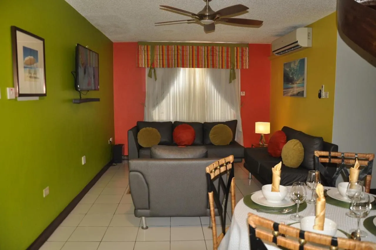 Beach Penthouse A25 Sandcastles Ocho Rios Daire